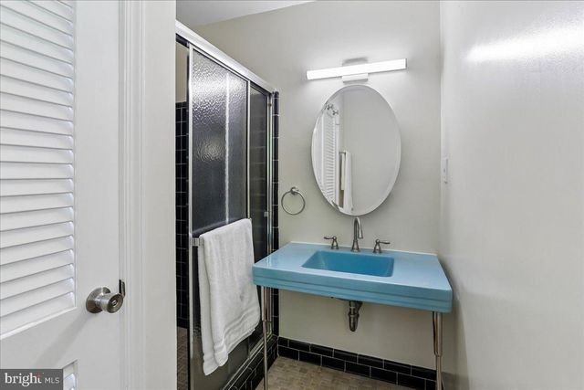 12811 LACY DR, Silver Spring, MD 20904