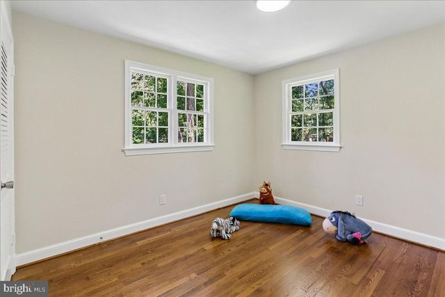12811 LACY DR, Silver Spring, MD 20904