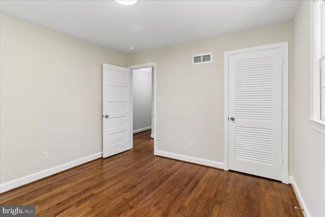 12811 LACY DR, Silver Spring, MD 20904