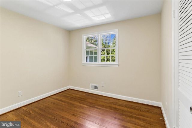 12811 LACY DR, Silver Spring, MD 20904