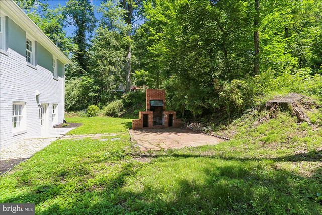 12811 LACY DR, Silver Spring, MD 20904