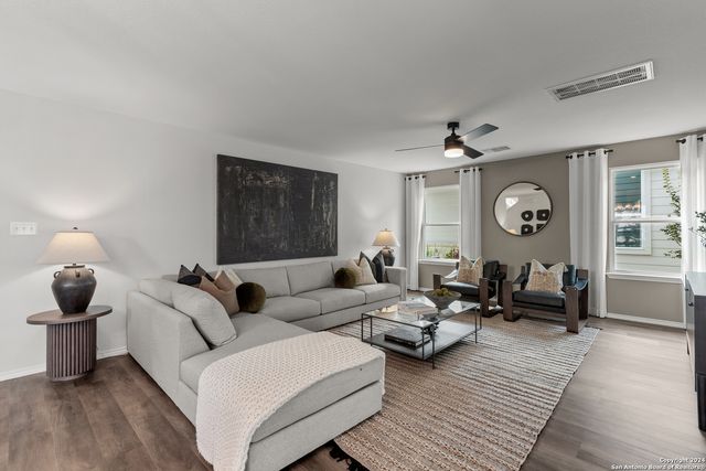 8231 Hamrick Circle, San Antonio, TX 78252