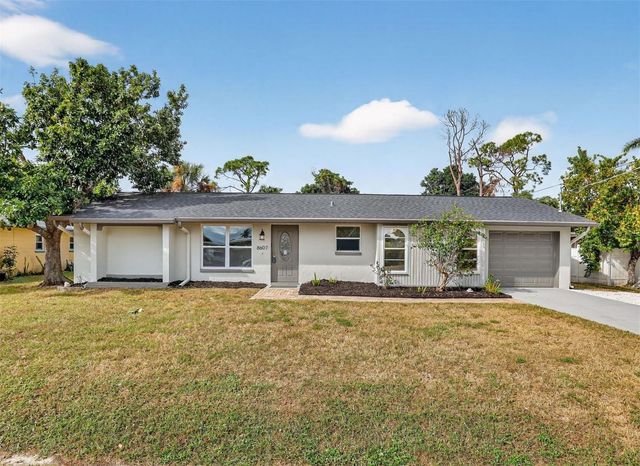 8607 CHATHAM STREET, Fort Myers, FL 33907