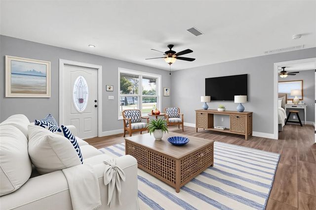 8607 CHATHAM STREET, Fort Myers, FL 33907