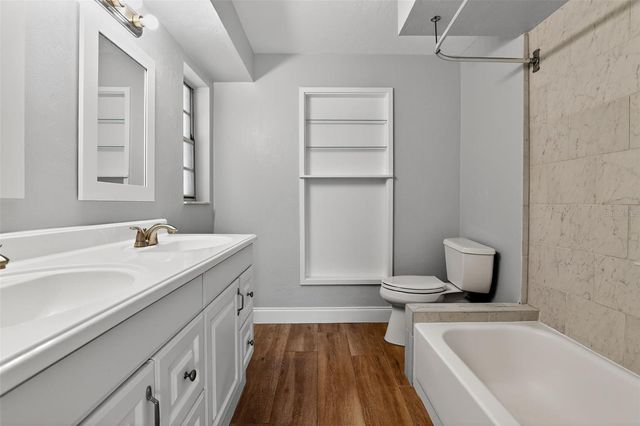 8607 CHATHAM STREET, Fort Myers, FL 33907