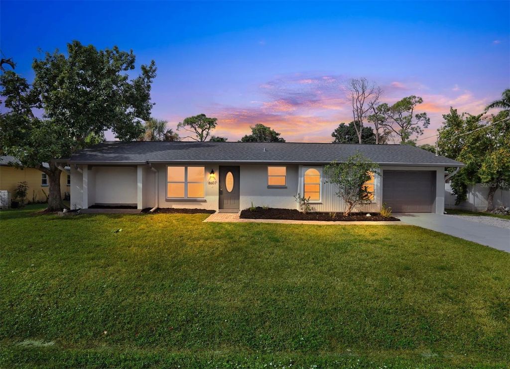 8607 CHATHAM STREET, Fort Myers, FL 33907