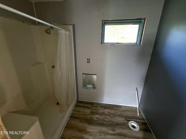 2930 Arch Way, Cosby, TN 37722
