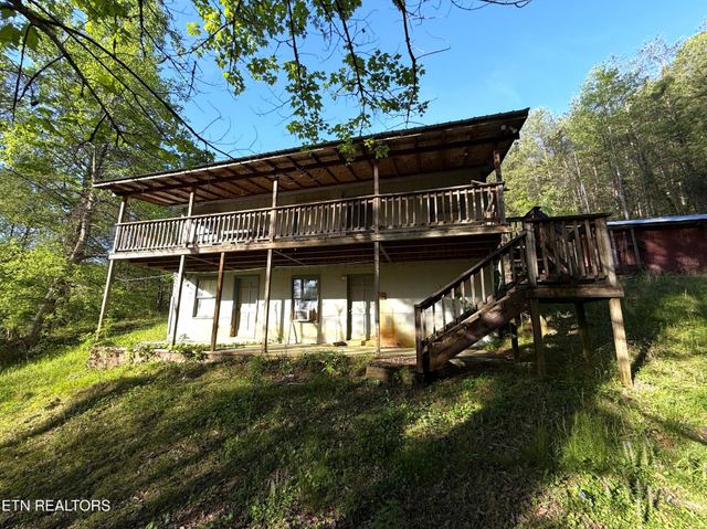2930 Arch Way, Cosby, TN 37722