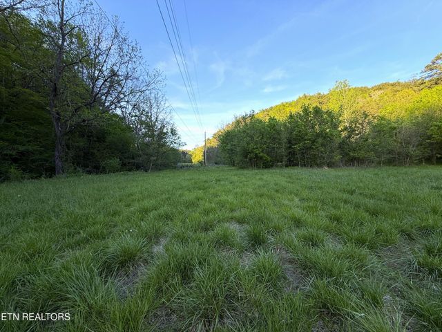 2930 Arch Way, Cosby, TN 37722