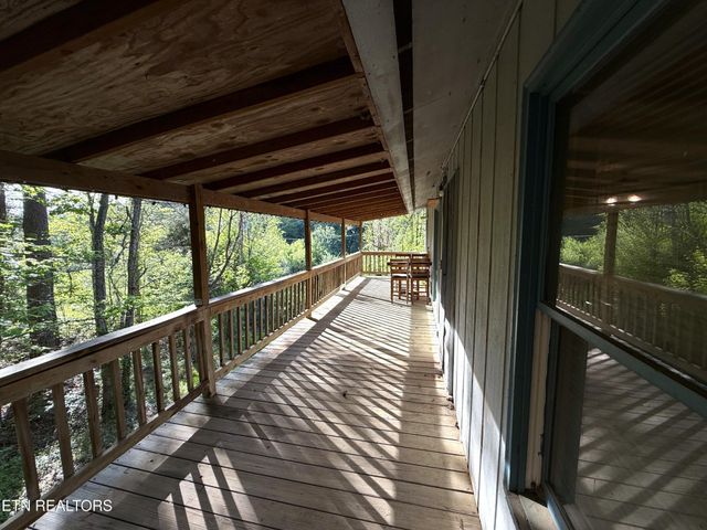 2930 Arch Way, Cosby, TN 37722