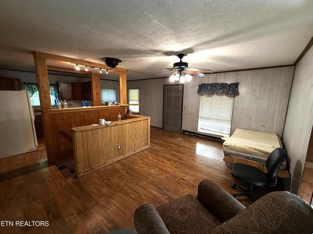 2930 Arch Way, Cosby, TN 37722
