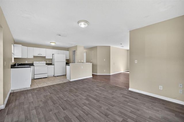 2602 E EMMA STREET, Tampa, FL 33610