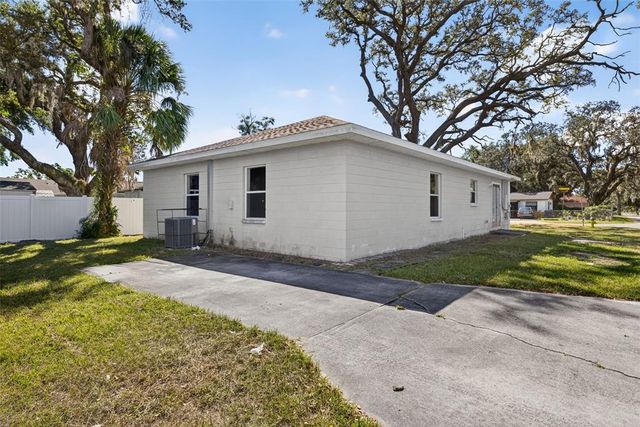 2602 E EMMA STREET, Tampa, FL 33610