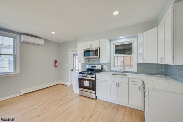 34 Tillman St, Raritan Boro, NJ 08869