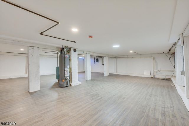 34 Tillman St, Raritan Boro, NJ 08869