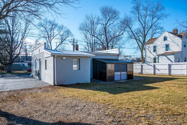 34 Tillman St, Raritan Boro, NJ 08869