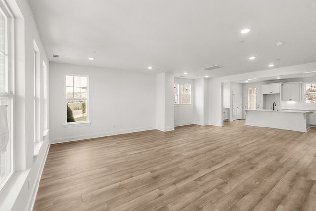 156 Nearwater Place, Hendersonville, TN 37075