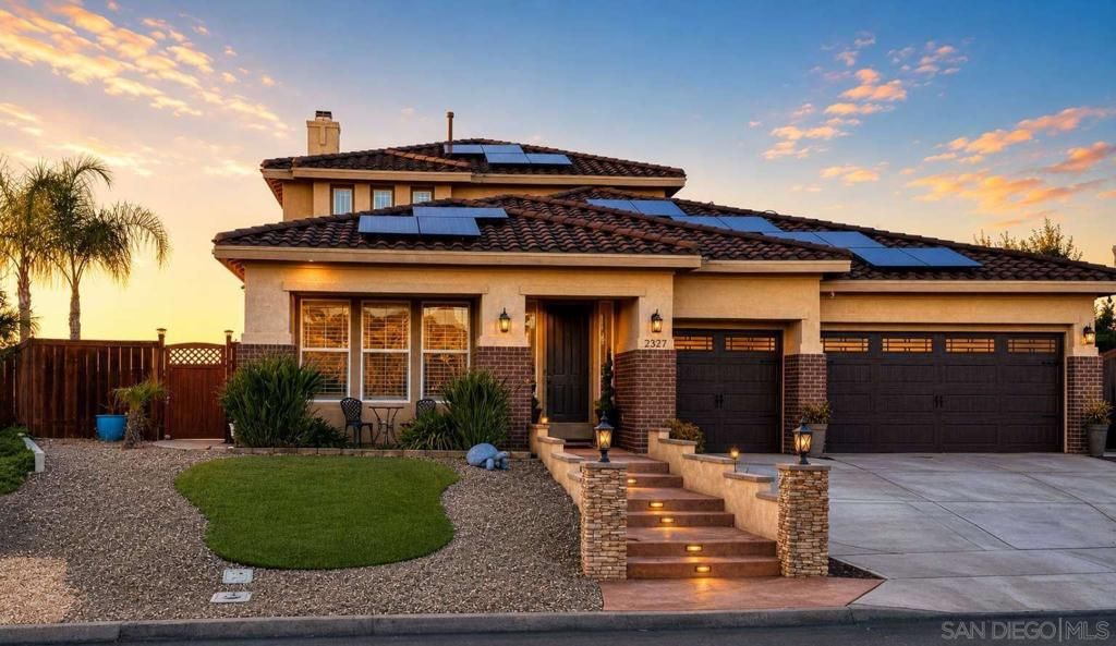 2327 Clearcrest LN, Fallbrook, CA 92028 — exterior