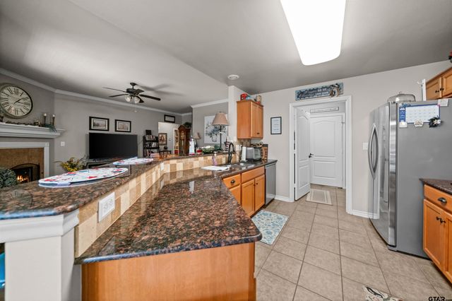 421 W Cumberland #701, Tyler, TX 75703