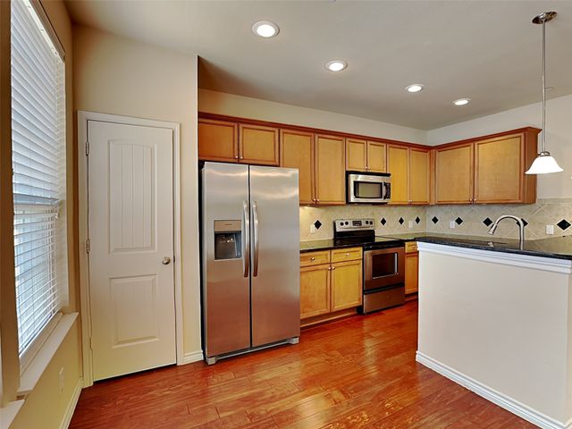 950 Henderson Street 1222, Fort Worth, TX 76102