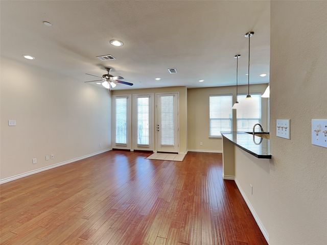 950 Henderson Street 1222, Fort Worth, TX 76102