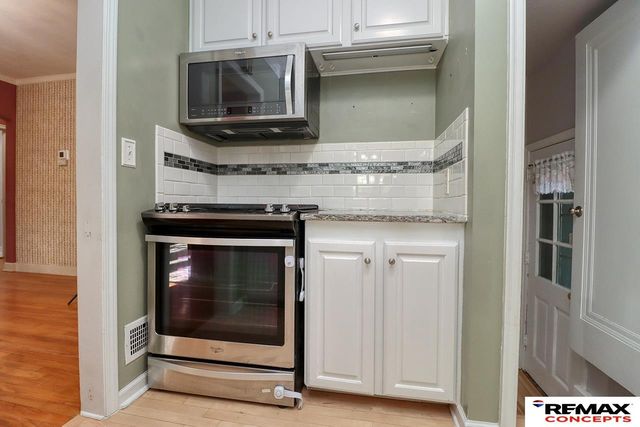 200 S Cotner Boulevard, Lincoln, NE 68510