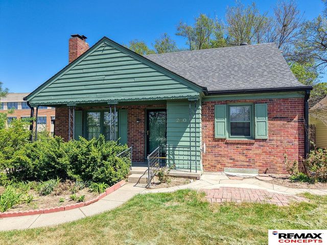 200 S Cotner Boulevard, Lincoln, NE 68510