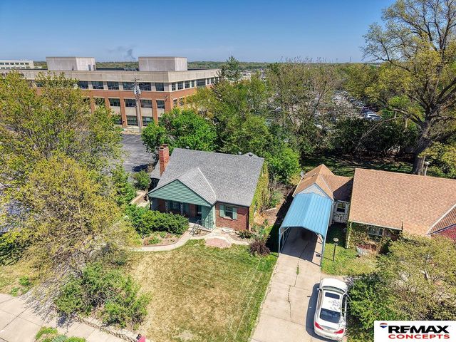 200 S Cotner Boulevard, Lincoln, NE 68510