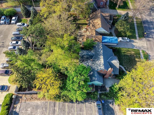 200 S Cotner Boulevard, Lincoln, NE 68510