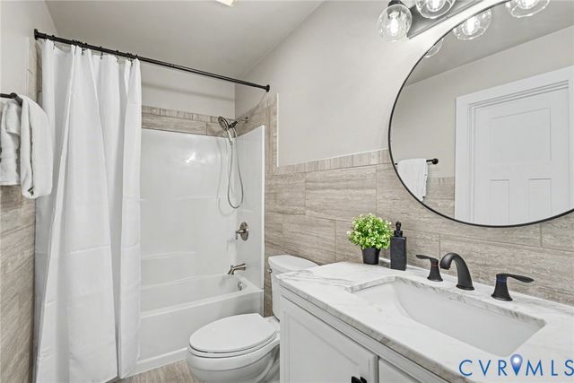 8906 Huntingcreek Pl, Chesterfield, VA 23237