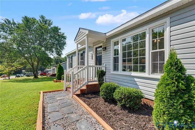 8906 Huntingcreek Pl, Chesterfield, VA 23237