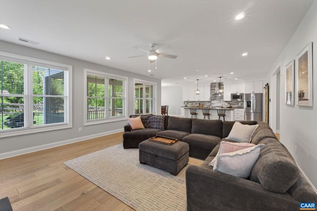 552 BELLUNO LN, Charlottesville, VA 22911