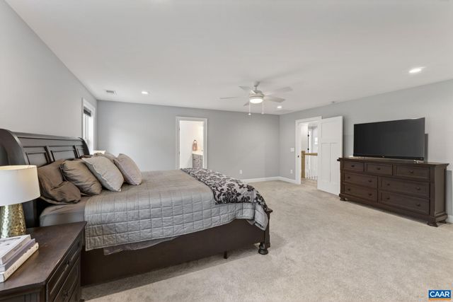 552 BELLUNO LN, Charlottesville, VA 22911