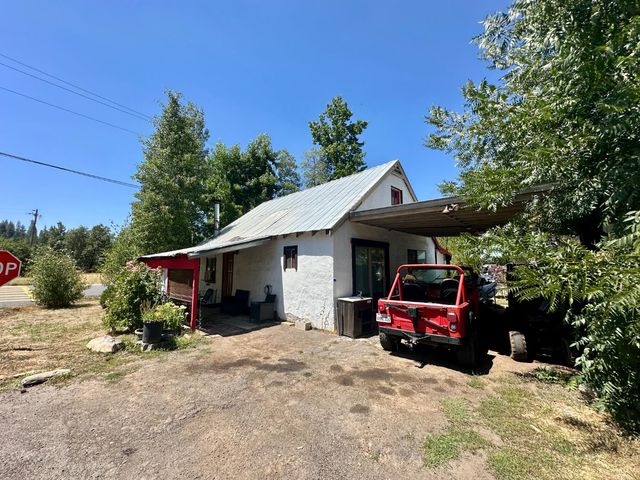 4550 Moran Rd, Avery, CA 95224
