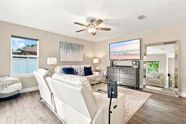 520 S SHELL ROAD, Deland, FL 32720
