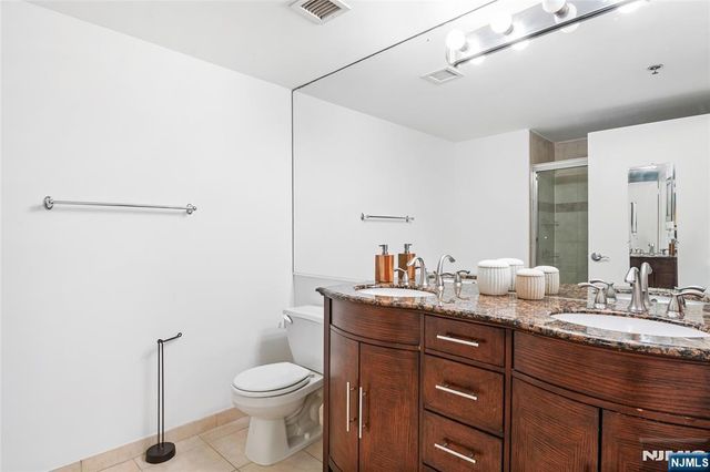 700 1st Street 4C, Hoboken, NJ 07030