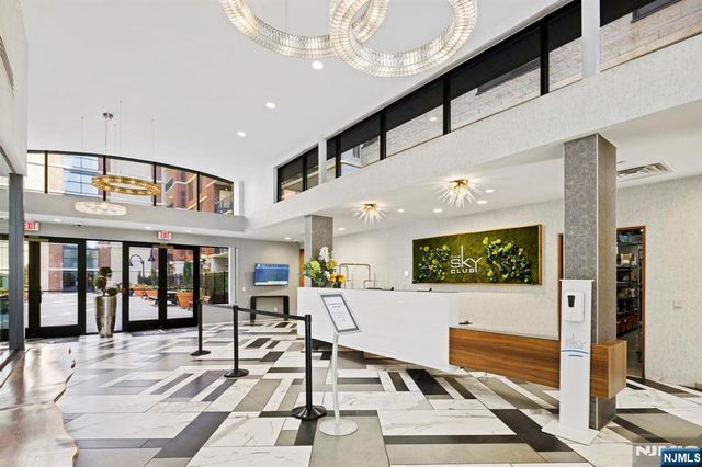 700 1st Street 4C, Hoboken, NJ 07030
