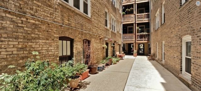 1445 W Elmdale Avenue 1, Chicago, IL 60660