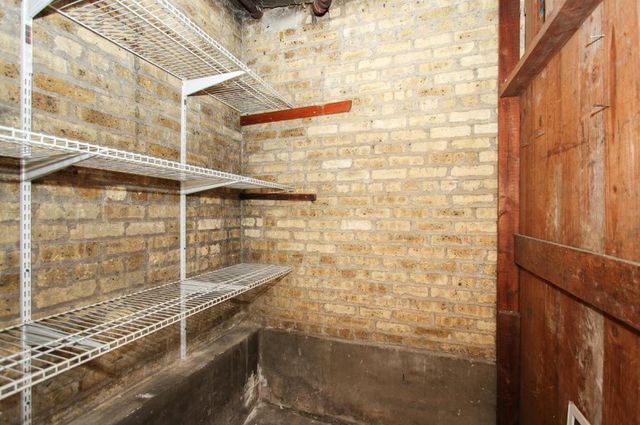 1445 W Elmdale Avenue 1, Chicago, IL 60660