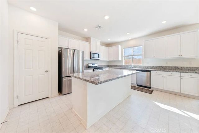 3938 Cambria Privado, Ontario, CA 91762