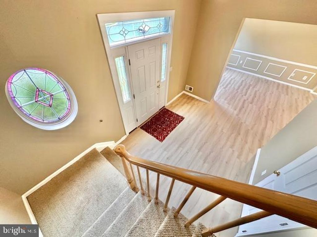 Image 1 of property listing at 3 MOUNTAIN LAUREL RD, Morganville, NJ 07751