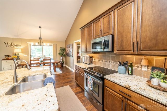 1250 Daylily Way, Tipp City, OH 45373