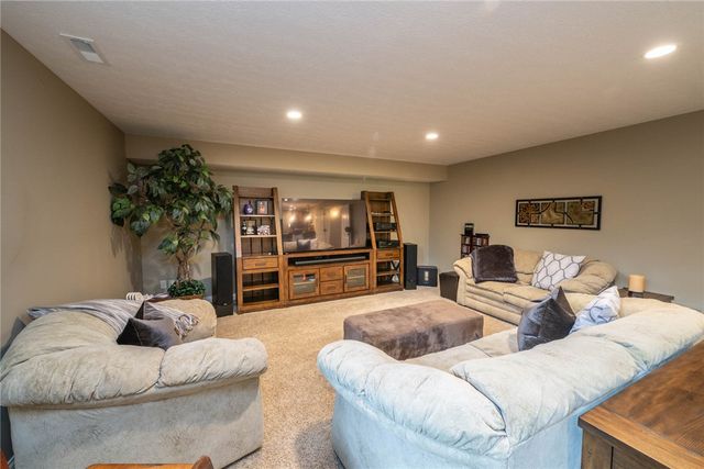 1250 Daylily Way, Tipp City, OH 45373