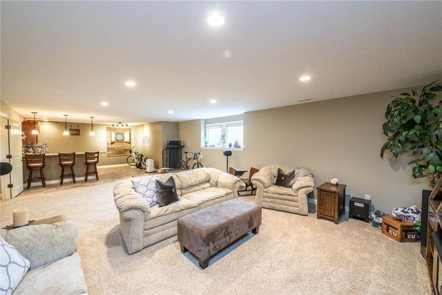 1250 Daylily Way, Tipp City, OH 45373