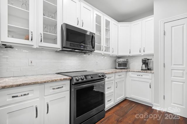 20332 Colony Point Lane, Cornelius, NC 28031