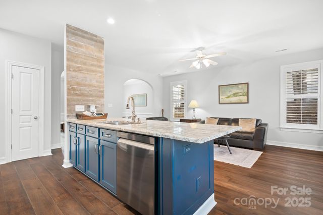 20332 Colony Point Lane, Cornelius, NC 28031