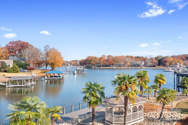 20332 Colony Point Lane, Cornelius, NC 28031