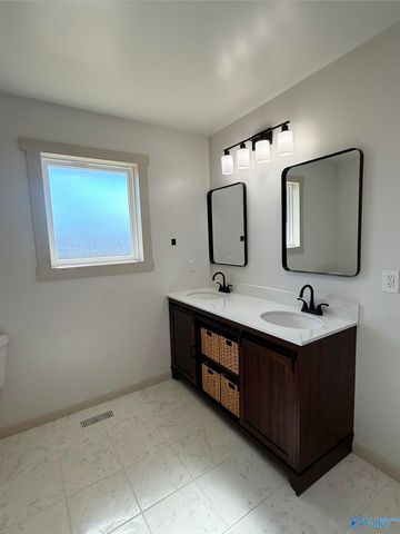 17150 Felton Drive, Athens, AL 35614