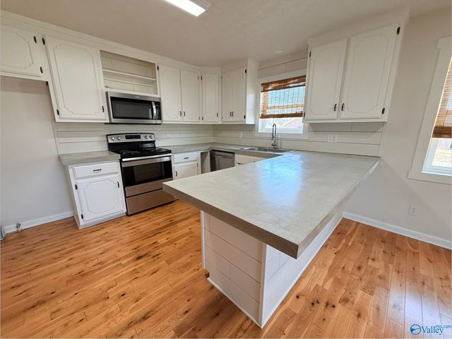 17150 Felton Drive, Athens, AL 35614