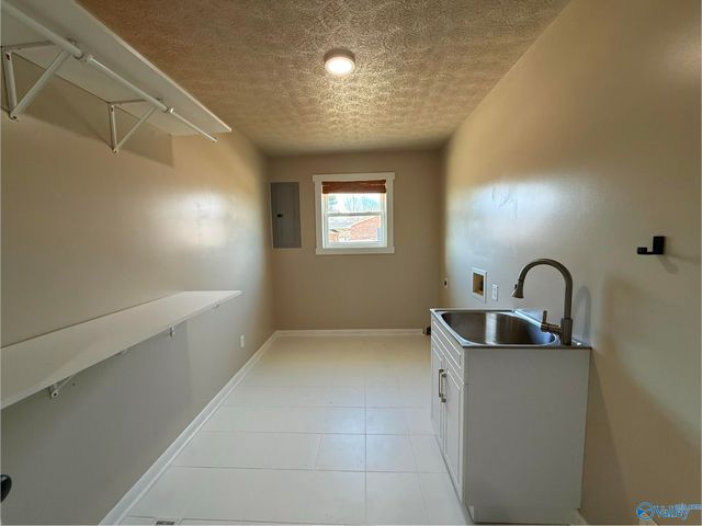 17150 Felton Drive, Athens, AL 35614